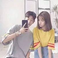 情侣头像一对两张2018微信头像图片大全
