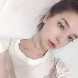 谁知道图片是哪个明星
