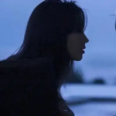 隐藏很深的地下恋情情头
