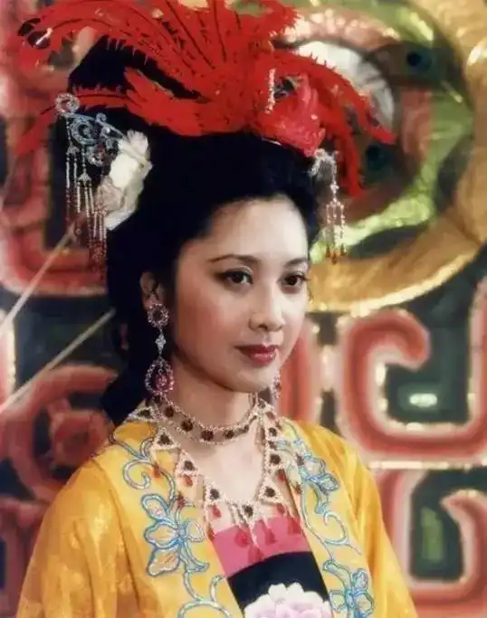 她是最美女儿国国王,痴恋唐僧一生未嫁,如今64岁仍明媚动人...
