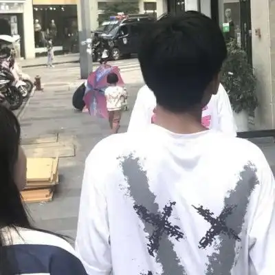 情侣头像超甜腻文案
