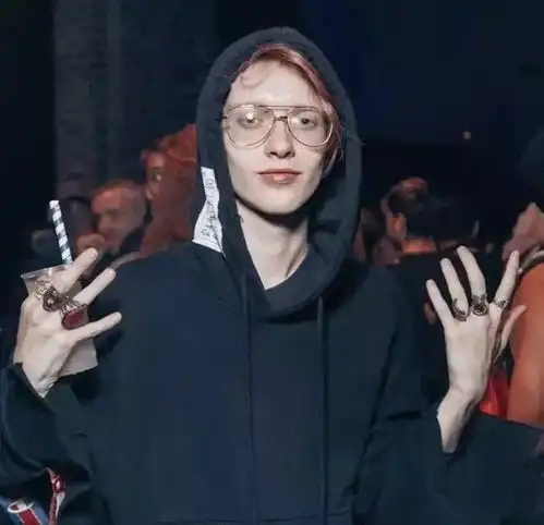 一生热爱都是关于你
