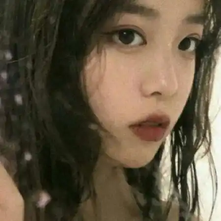女生头像可爱真人,长发全靠自己拥有
