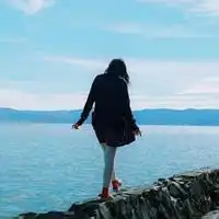 有关背影的qq头像qq头像女生背影
