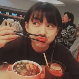 这是情侣头像吗,谁有另一半
