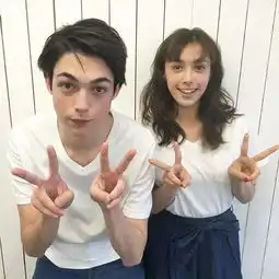 明星他们是兄妹版的水原希子与野村周平,更是日模界大热的混血模特
