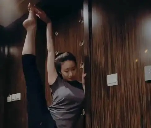 初代乡村爱情王小蒙,曾做章子怡替身,如今成专业舞蹈家
