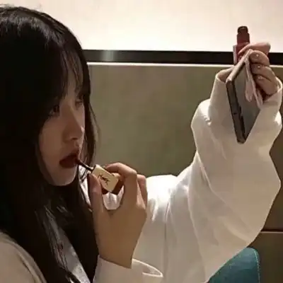 冷门小众头像女,高级慵懒小众气质女头像

