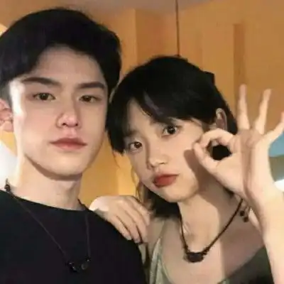 精选情侣头像你是人间星精选唯美文案

