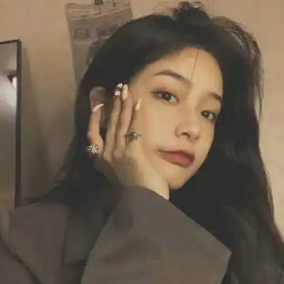 复古风女生头像
