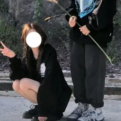 ins小众情侣头像
