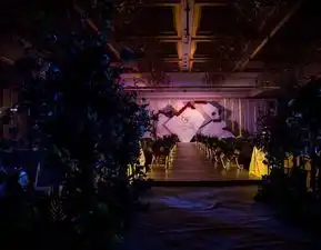 世界是彩色的,对你的爱是纯纯的红银川晨夕婚礼wed114结婚网
