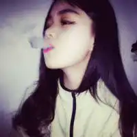 我长得并没有讨好大众的脸女生头像
