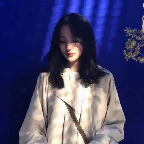 难过的爱情句子如果只是遇见,不能停留,不如不遇见一个人
