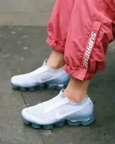 你是不是只会给你男朋友送aj

