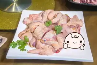 就在市区这里吃炸草蜢吸灵芝面,还有云南直采野生菌汤火锅,健康又养生
