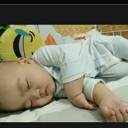 你们的小孩都要睡枕头吗,生日2018年01月宝宝圈
