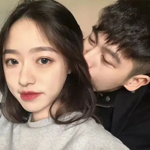满面爱意
