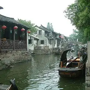 上海出发至苏州杭州周庄无锡四日游华东
