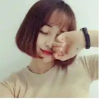 短发戴眼镜卡通女生萌版微信头像图片大全
