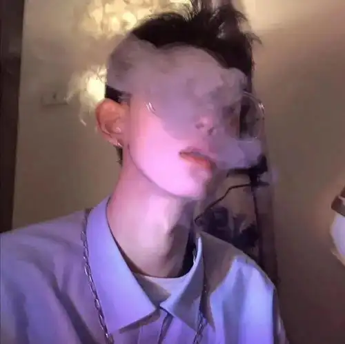 头像背景丨积极向上低调善良
