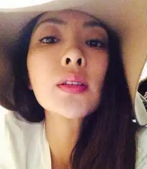 妈妈少女吴速玲角色零秒转换
