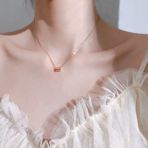 陶瓷钛钢项链情侣小红人网红弹簧项链女锁骨链不掉色韩版简约日韩
