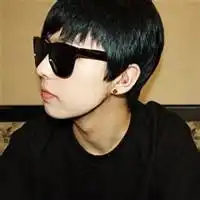 qq头像男人三十岁三十岁的男人头像
