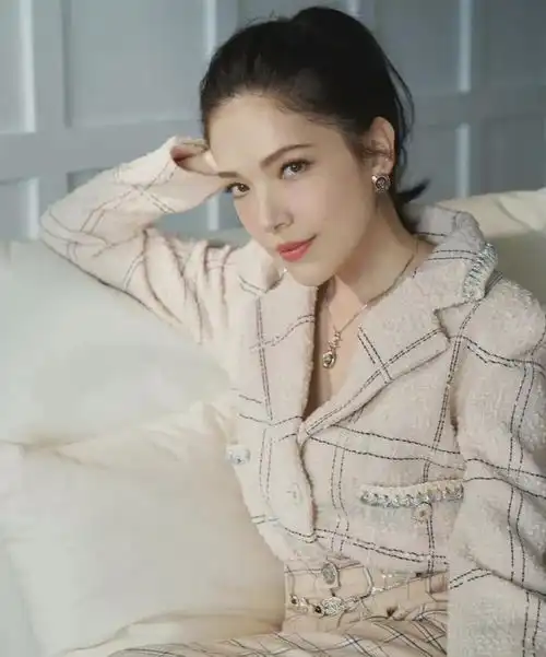 出道19年,从绿叶女配到影后,许玮甯演艺之路堪称大女主范本
