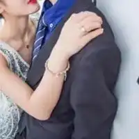高迪大美qq情侣头像
