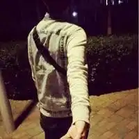 情侣手拉手图片辣条小仙女
