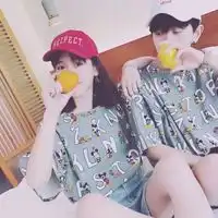 搞怪情侣头像一左一右,我们是奇葩,我们是逗逼
