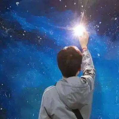 不易撞的情侣头像来挑吖
