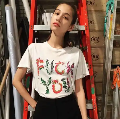 头像那些生活无奈又现实的走心句子
