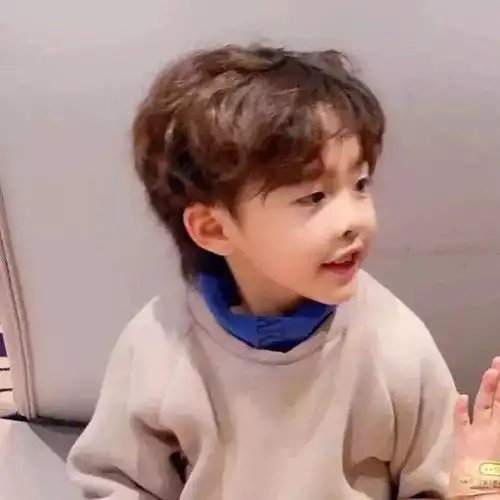 有没有小孩子的情侣头像
