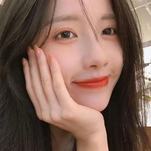 招桃花温柔小众真人女生头像306
