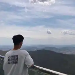 单人情侣头像背影唯美一对你在我眼中永远是最帅
