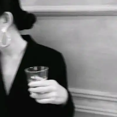 黑白个性头像女生,个性头像女生气质高冷
