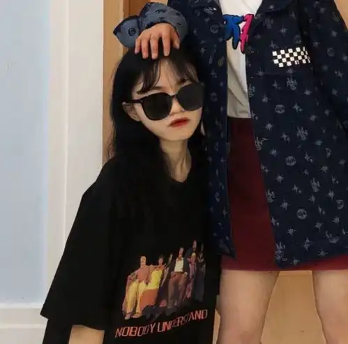 ins酷酷闺蜜头像
