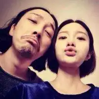 清新优雅的情侣一左一右头像谢谢你让我明白了什么是爱
