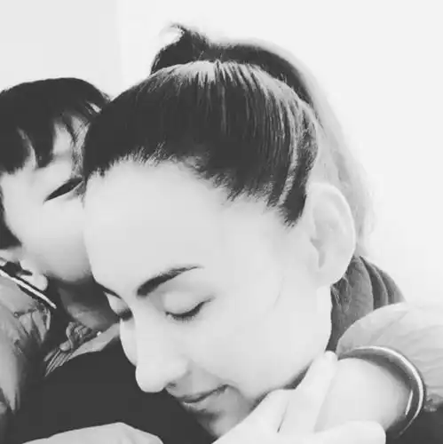张柏芝三胎儿子都满月了38岁的她冻龄感靠什么保持
