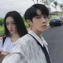 这个女生叫啥啊
