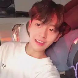刘梦欧尼我正在看着你看着你目qq男生头像我要个性网
