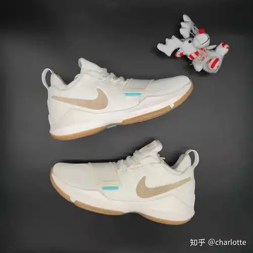 请问一下送男友球鞋送aj哪款比较好
