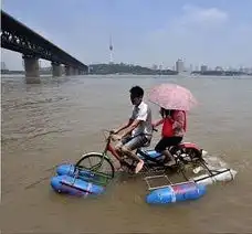 下午我去河里游泳的时候,发现一个很不讲...hao123网址导航
