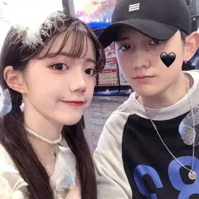 抖音网红情侣头像真人抖音超好看独一无二图片
