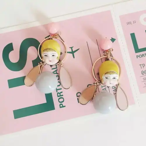 把储蓄盒里的旧玩具变成少女心饰品
