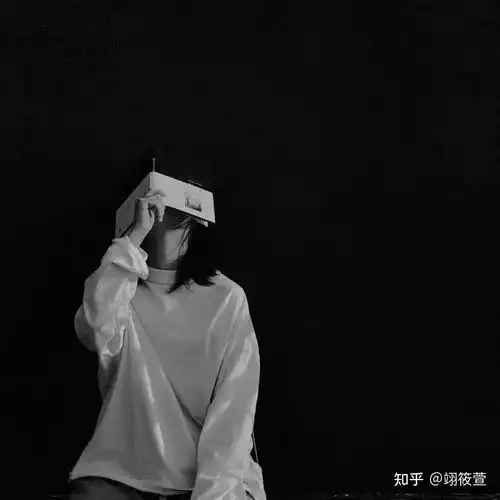 这世界太吵闹你要把自己照顾好
