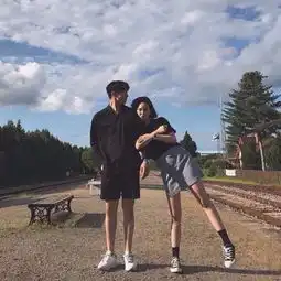 8月中,桃花再盛开,难忘旧爱,不肯放手,期待复合,爱意更浓感情
