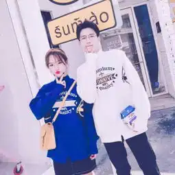 青春有活力情侣头像两人在一起的小清新情侣头像一男一女
